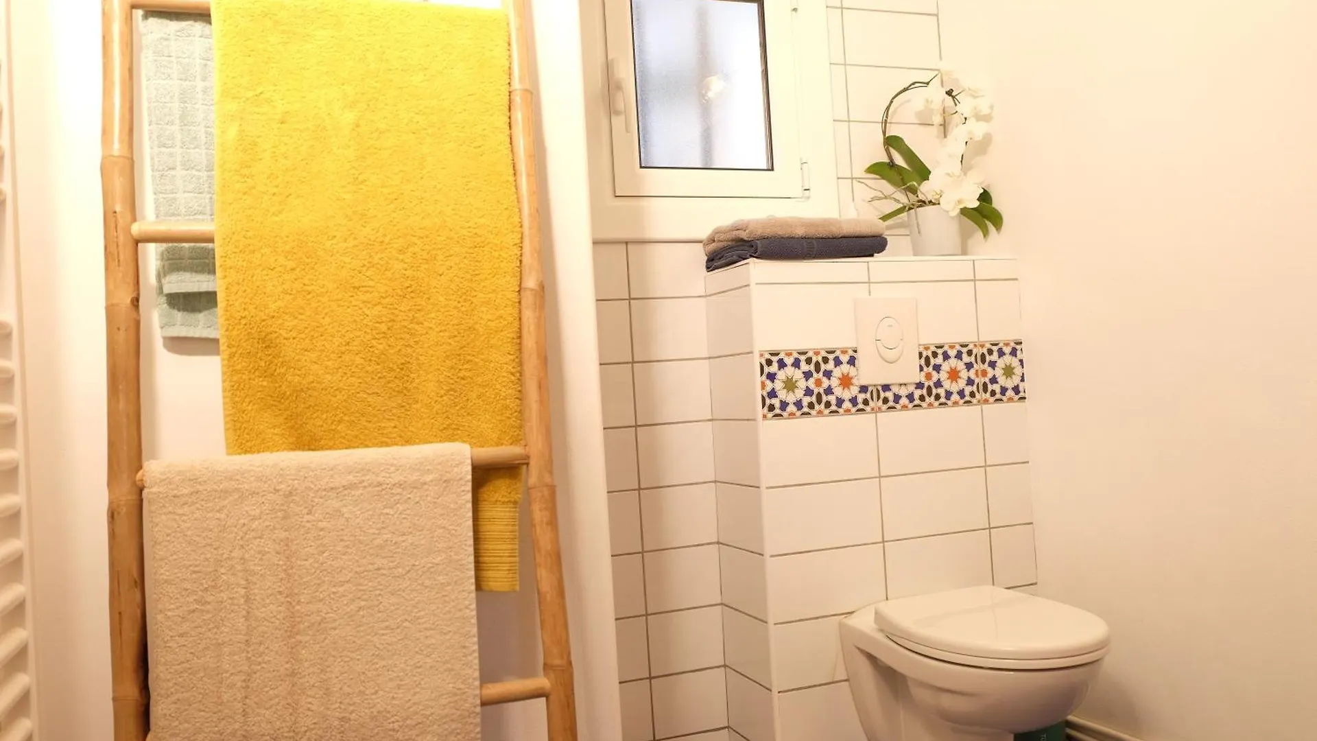 Bed and Breakfast Joyu Surf Shack Бидар