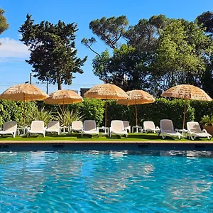 https://avangani-resort.fr-provencehotel.com